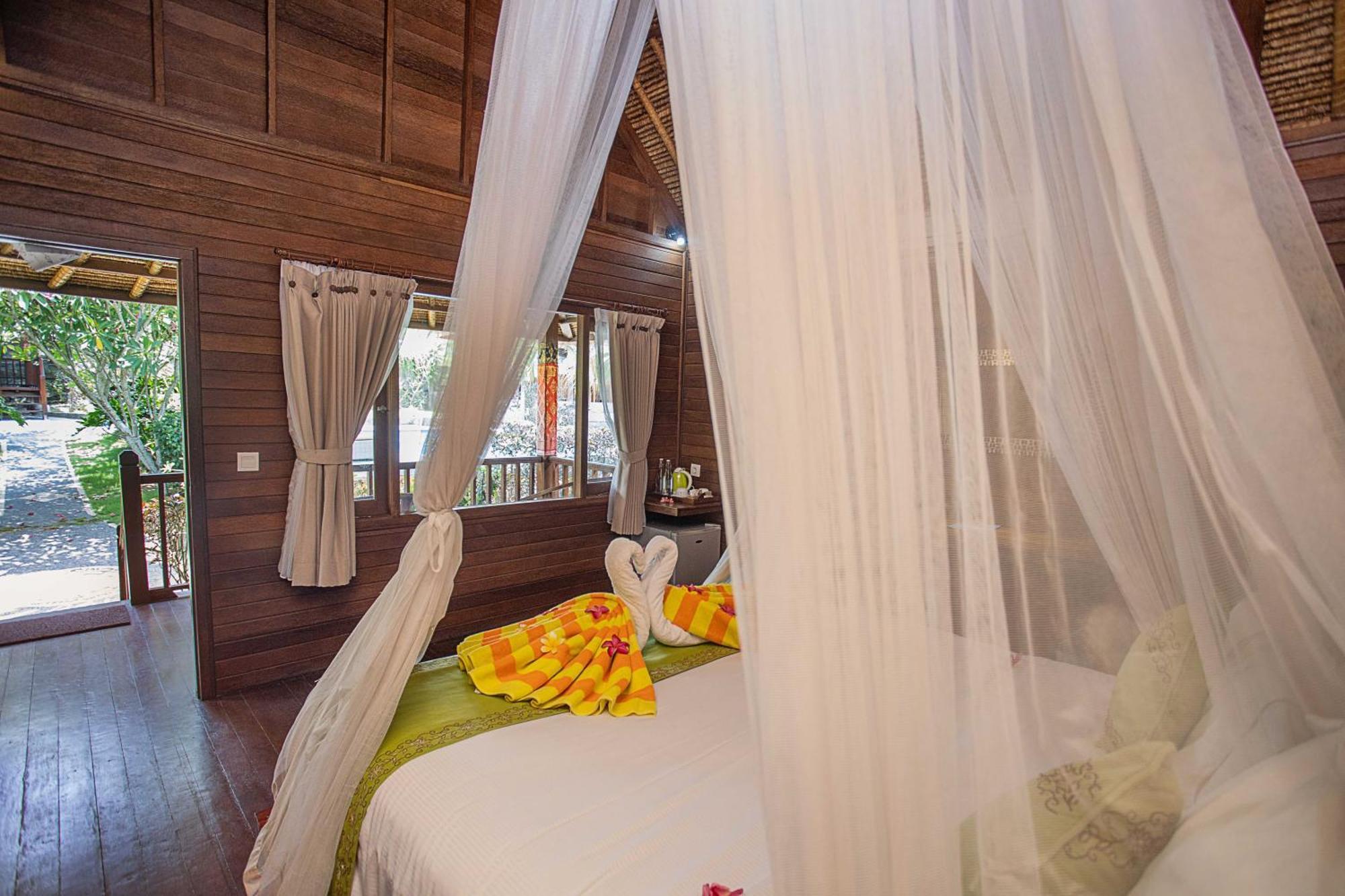 Lembongan Mantra Huts Hotel Екстериор снимка
