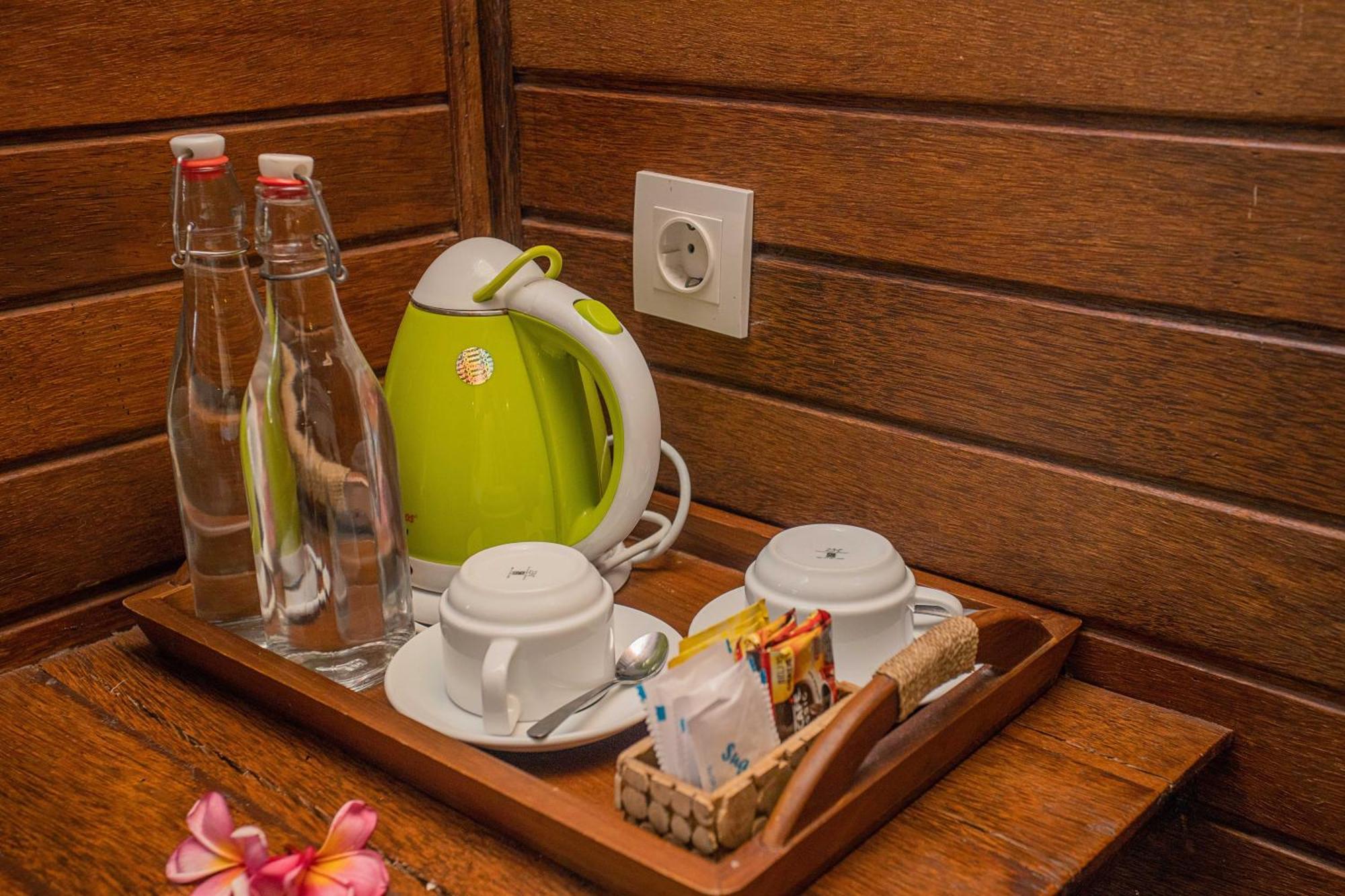 Lembongan Mantra Huts Hotel Екстериор снимка